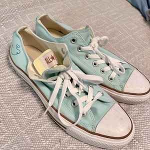 Women’s Converse